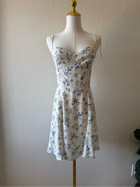 Reformation Saskia Mini Spring Summer Dress Womens Size 6 White Blue Floral